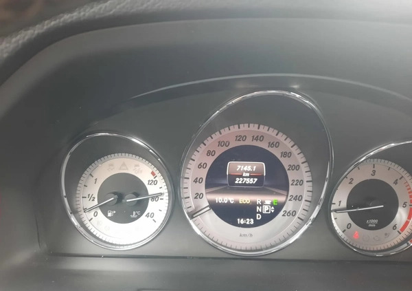 Mercedes-Benz GLK cena 64500 przebieg: 227400, rok produkcji 2013 z Lublin małe 191